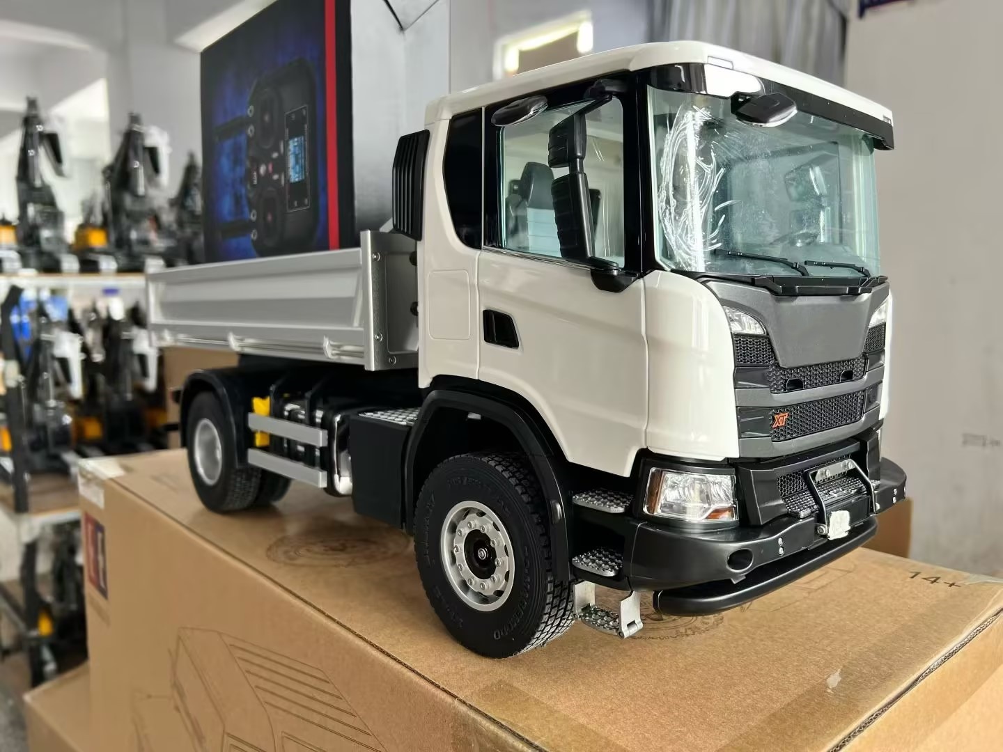 Nuovo Camion Ribaltabile RC 1/ - Rc Roc Hobby recensione e prezzo